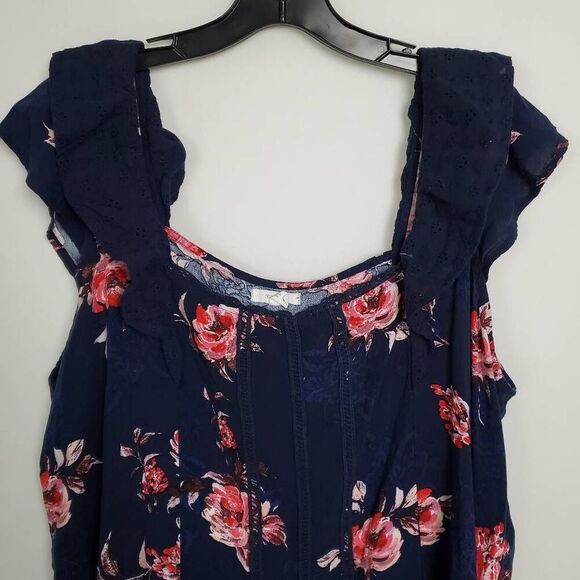 Maurices 1X Navy Floral Ruffle Cap Sleeve Top - Picture 3 of 7